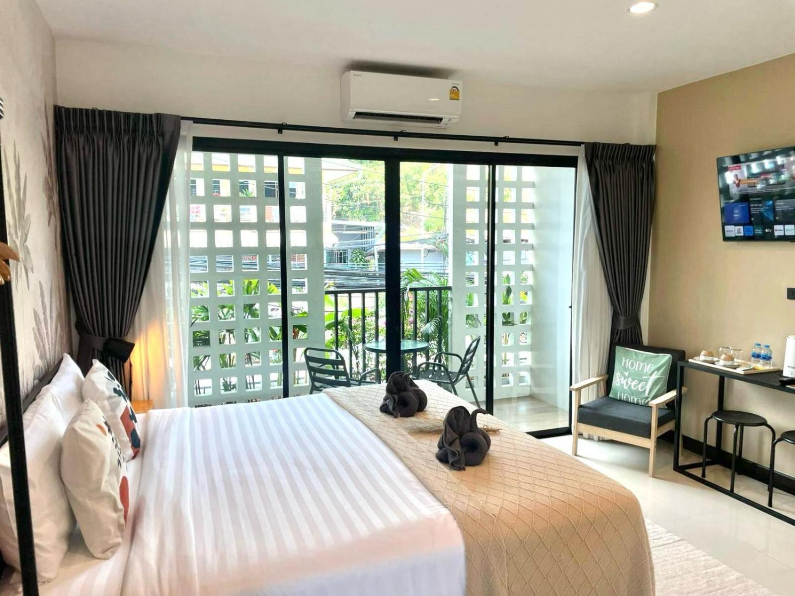 Mitsu Guesthouse Karon Kültér fotó