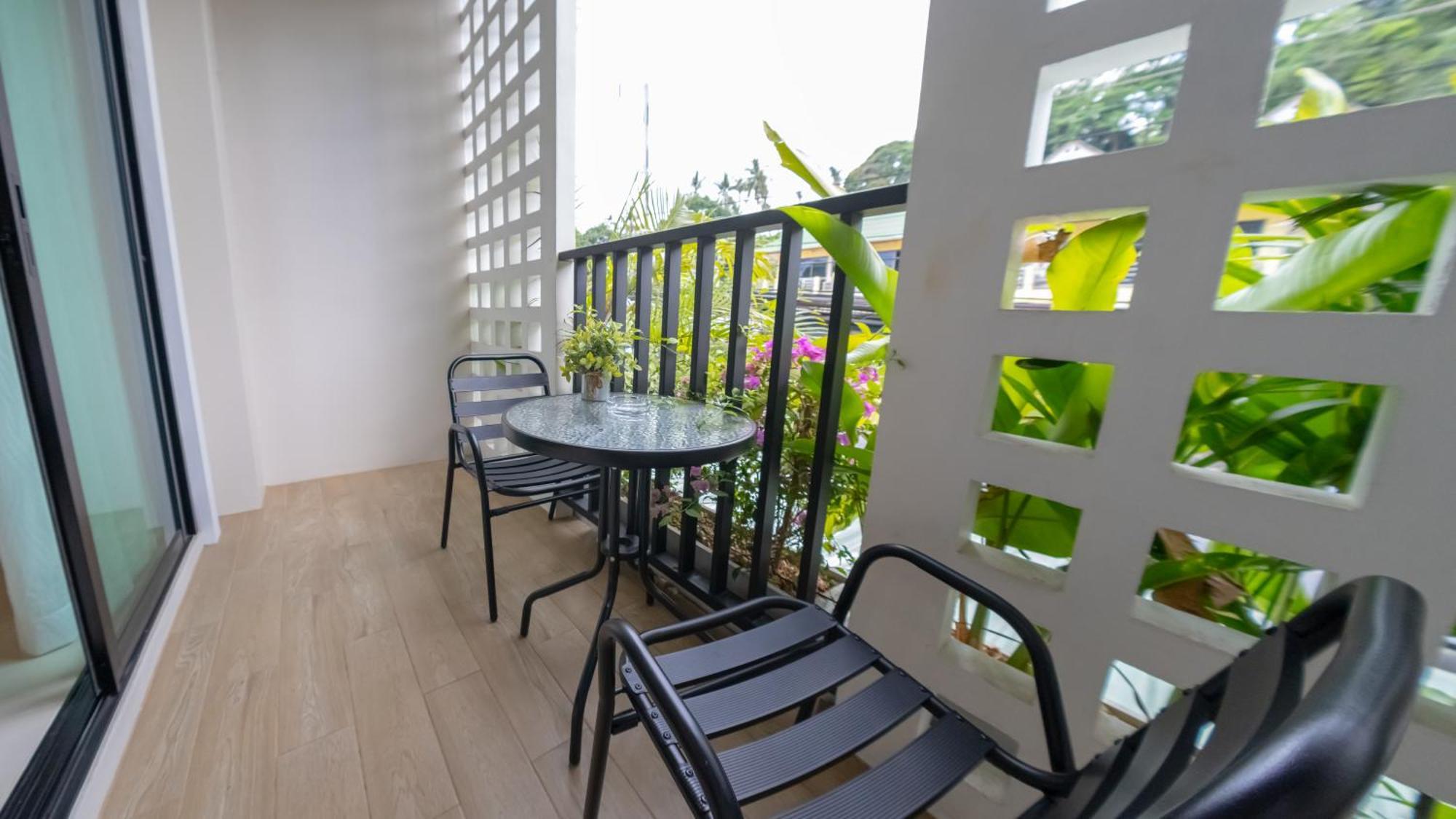 Mitsu Guesthouse Karon Kültér fotó